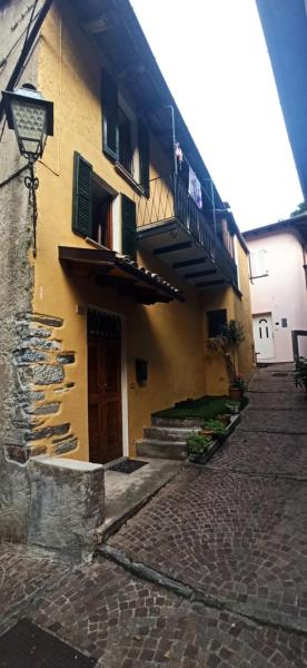 Casa Regina Dongo